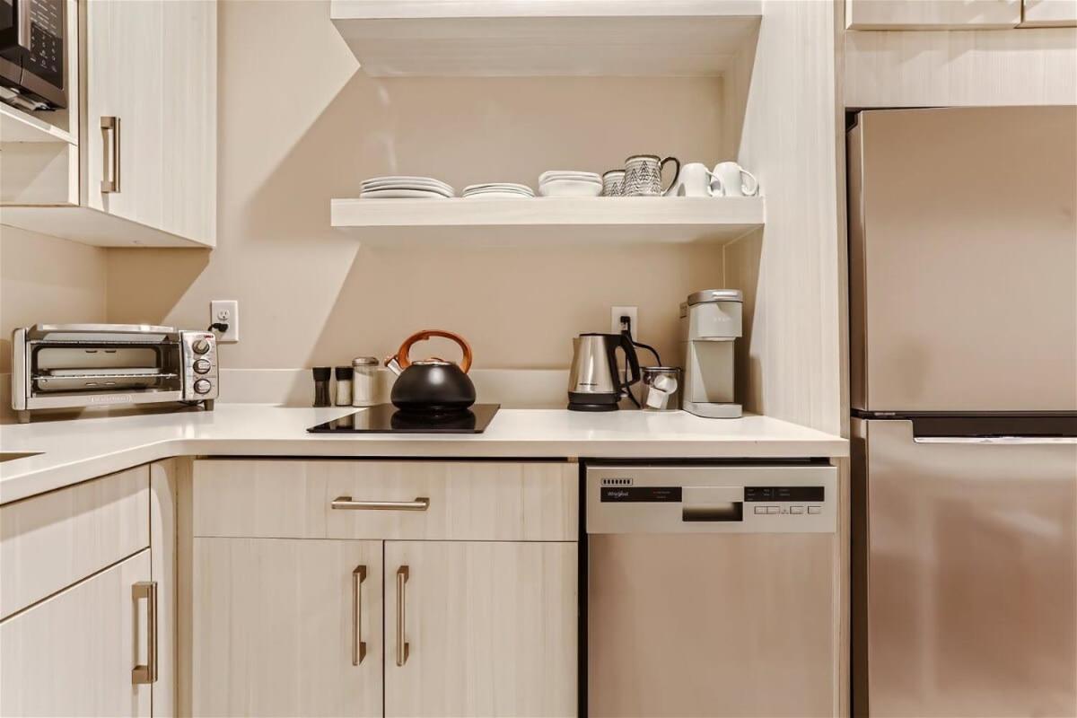 Serenity At Sloan'S 1-Br With A Modern Twist DEN 外观 照片