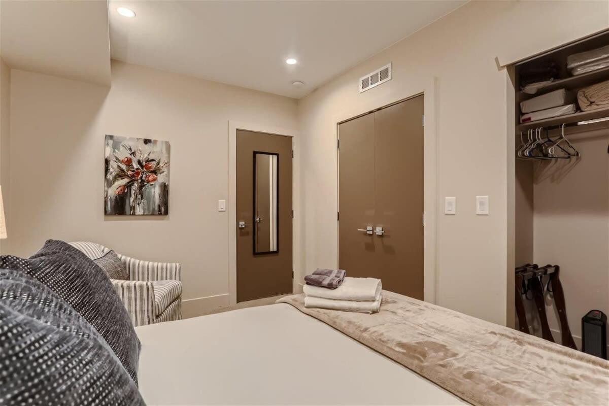 Serenity At Sloan'S 1-Br With A Modern Twist DEN 外观 照片